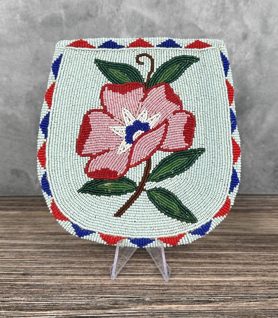 Plateau Native American Indian Beaded Belt Pouch (1 of 5)