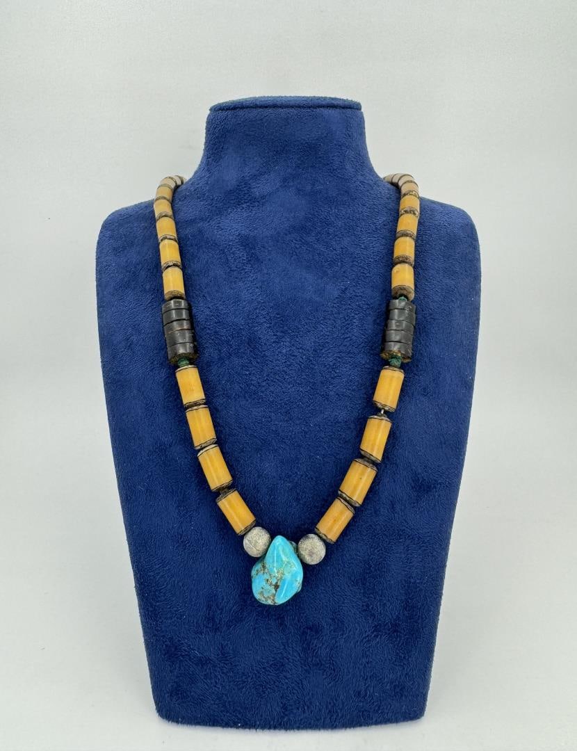 Navajo Trade Bead Turquoise Necklace (1 of 3)