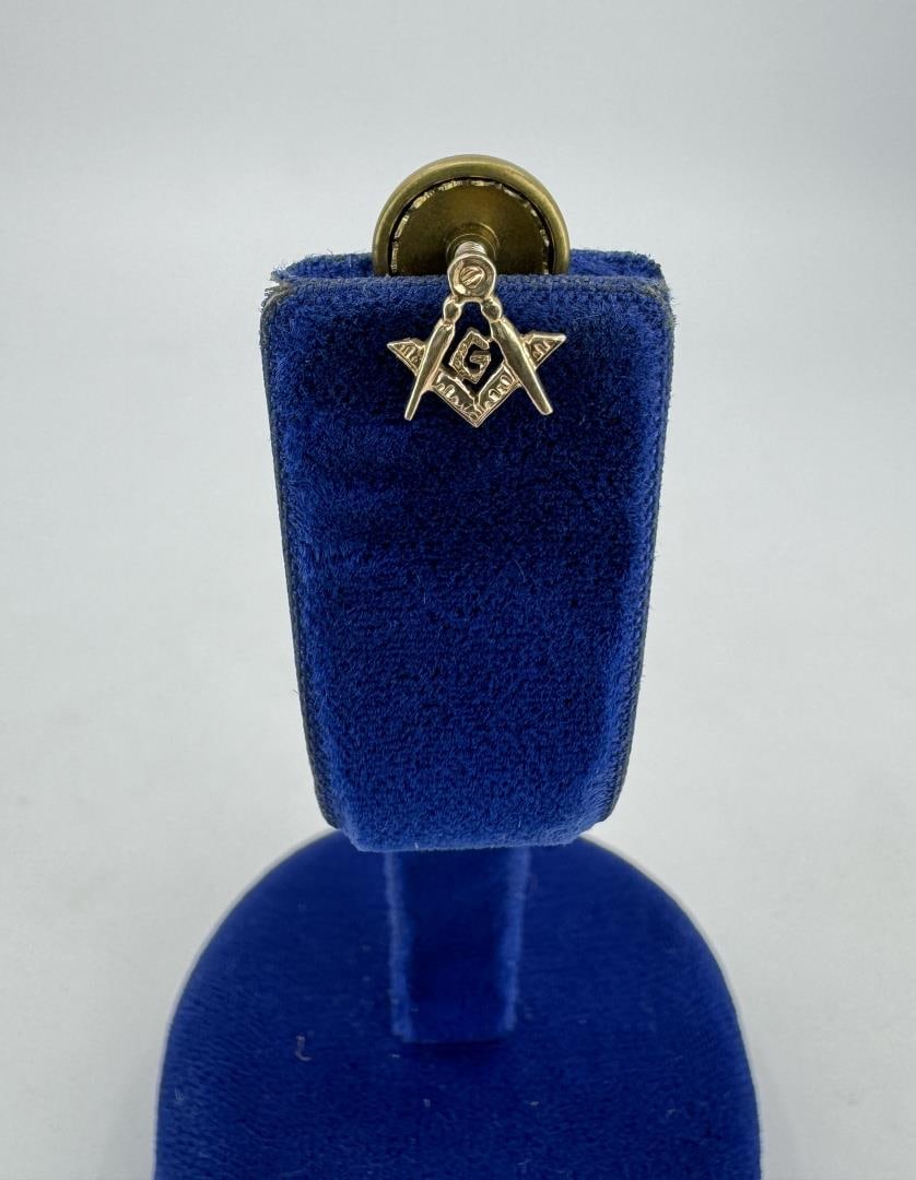 10k Gold Masonic Pin (1 of 3)