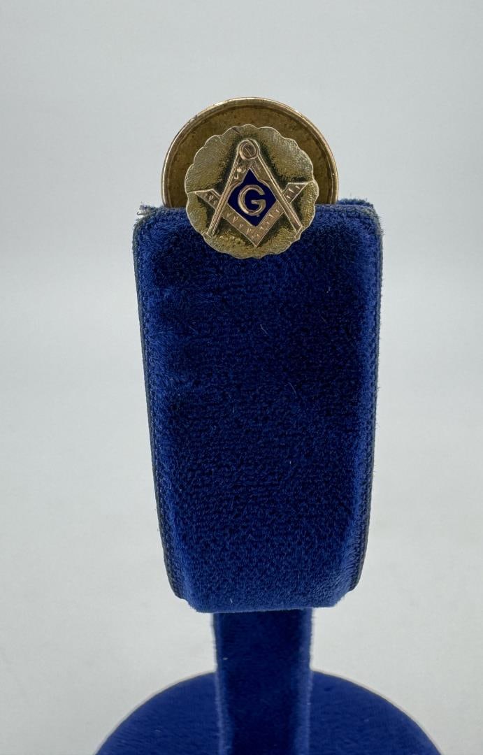 10k Gold Masonic Pin (1 of 3)