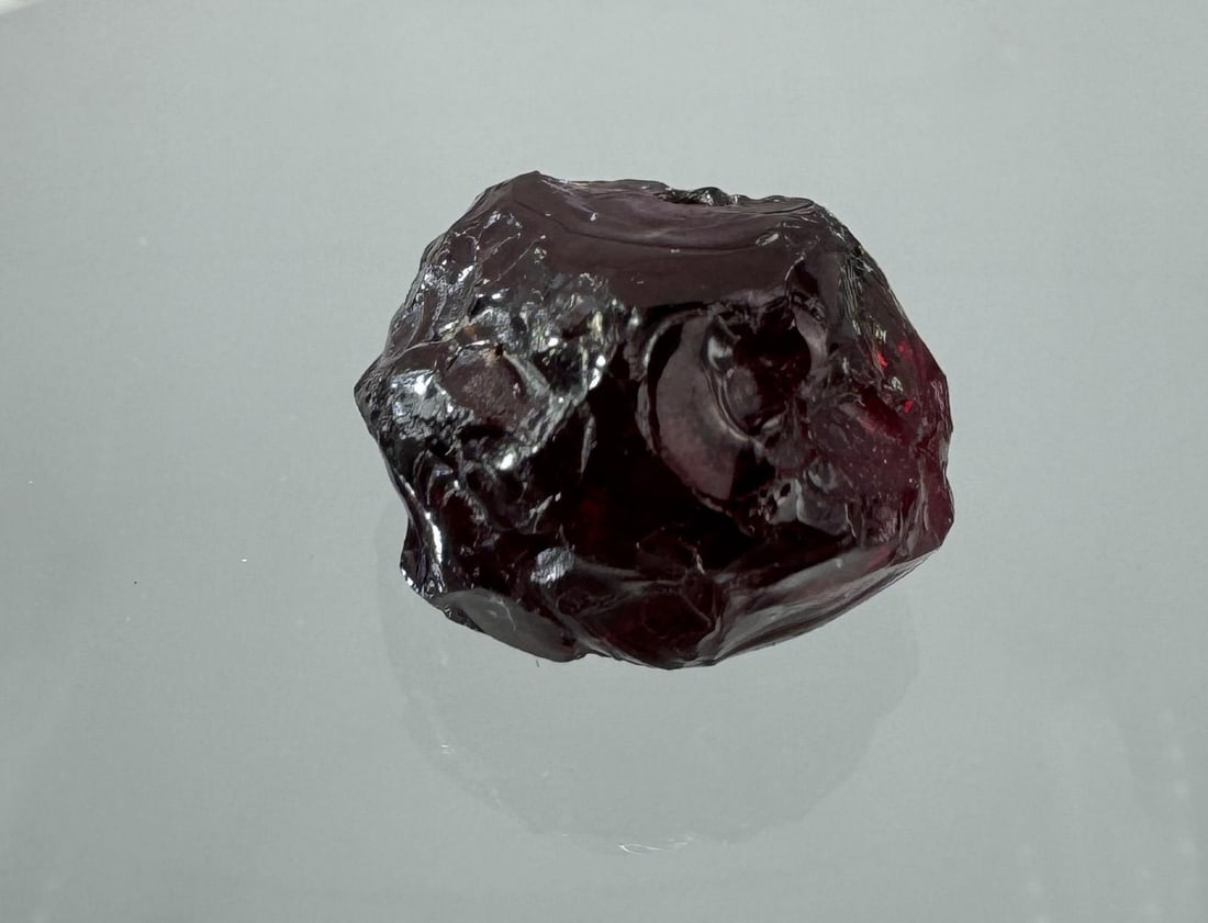 7.1ct Raw Montana Garnet: Nice stone