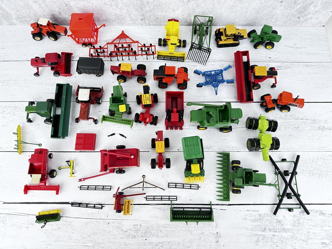 Vintage Farm Equipment Toys (1 of 5)
