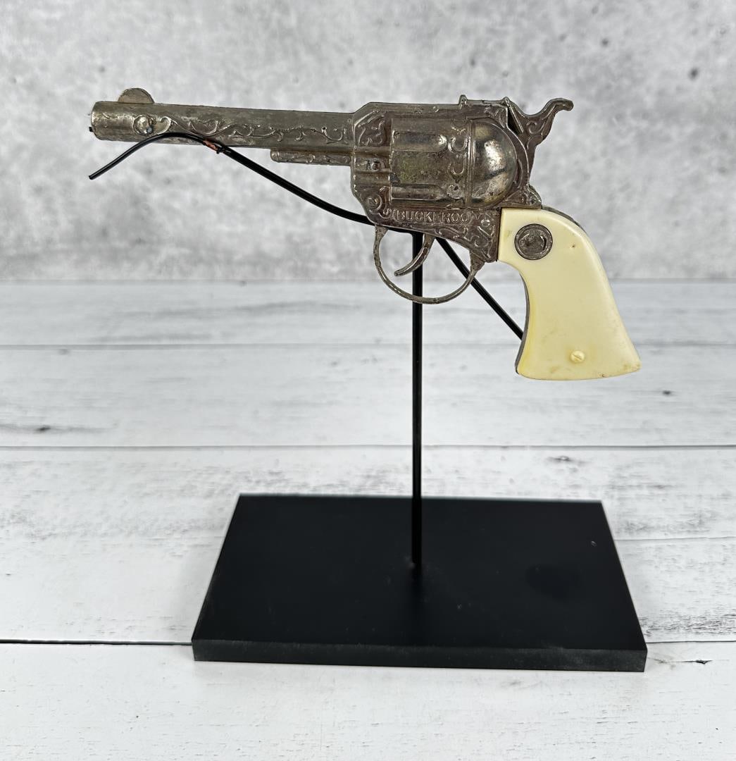 Buckeroo Cap Pistol: Decent example.