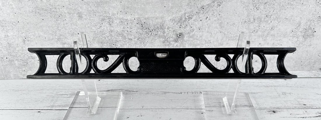 L.S.S. Starrett Cast Iron Level (1 of 6)