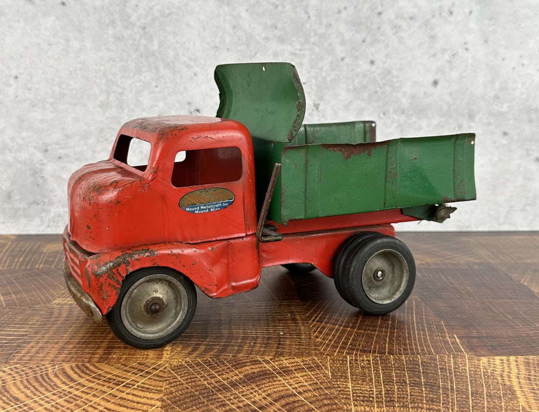 Tonka Mound Metalcraft Steel Dump Truck (1 of 6)