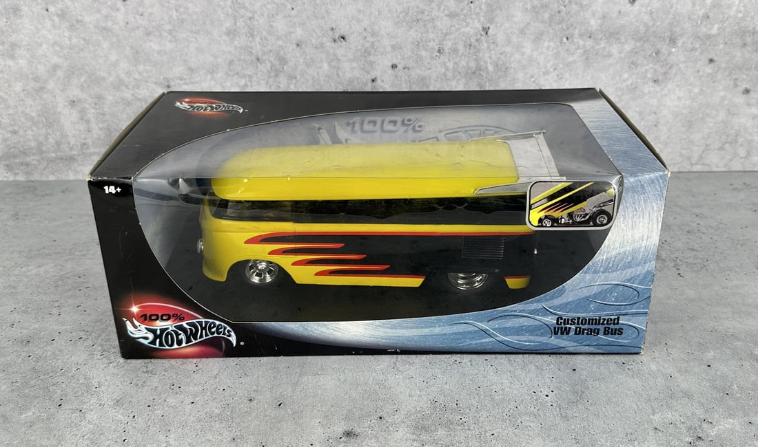 Hot Wheels Customized VW Drag Bus (1 of 5)