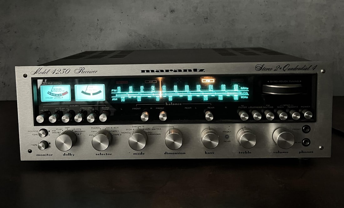 Marantz 4230 Quadradial Stereo Reciever (1 of 12)