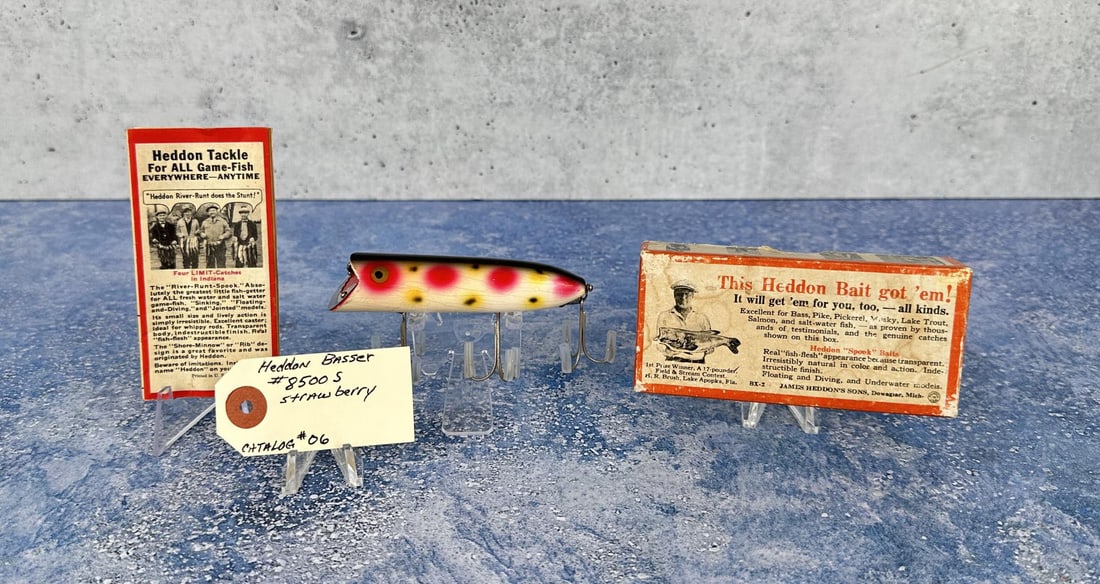 Heddon Basser 8500s Strawberry Fishing Lure (1 of 7)