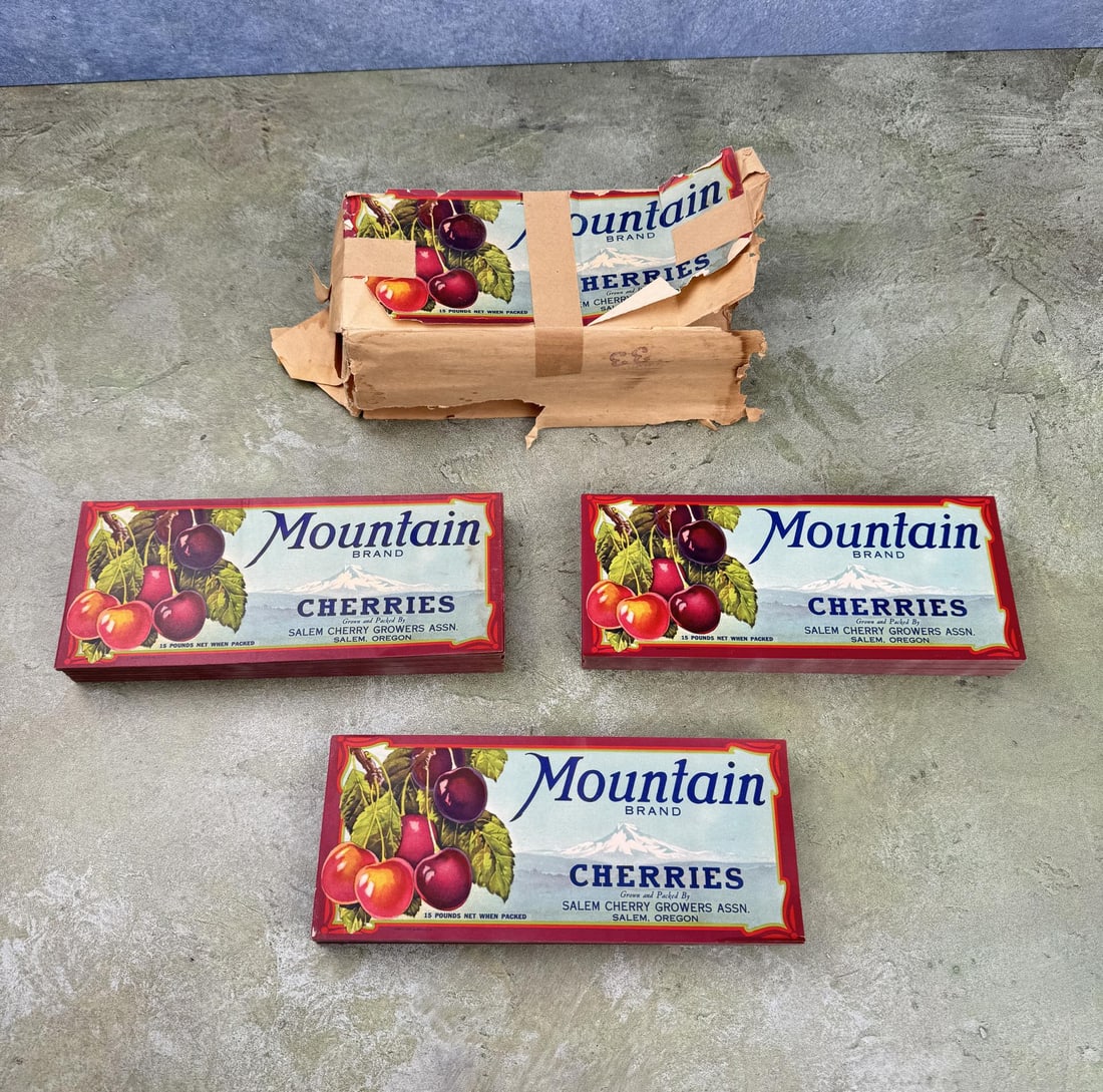 Salem Oregon Mountain Brand Cherries Labels: Salem Cherry Growers Oregon. Approximately 950 labels