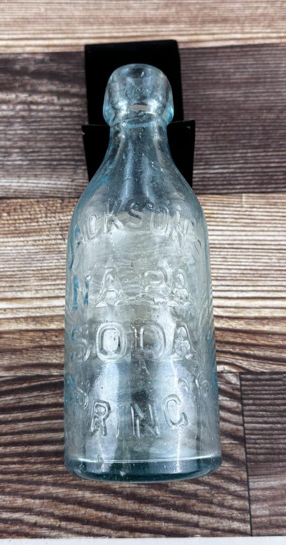 Jackson's Napa Soda Springs Blob Top Bottle (1 of 5)