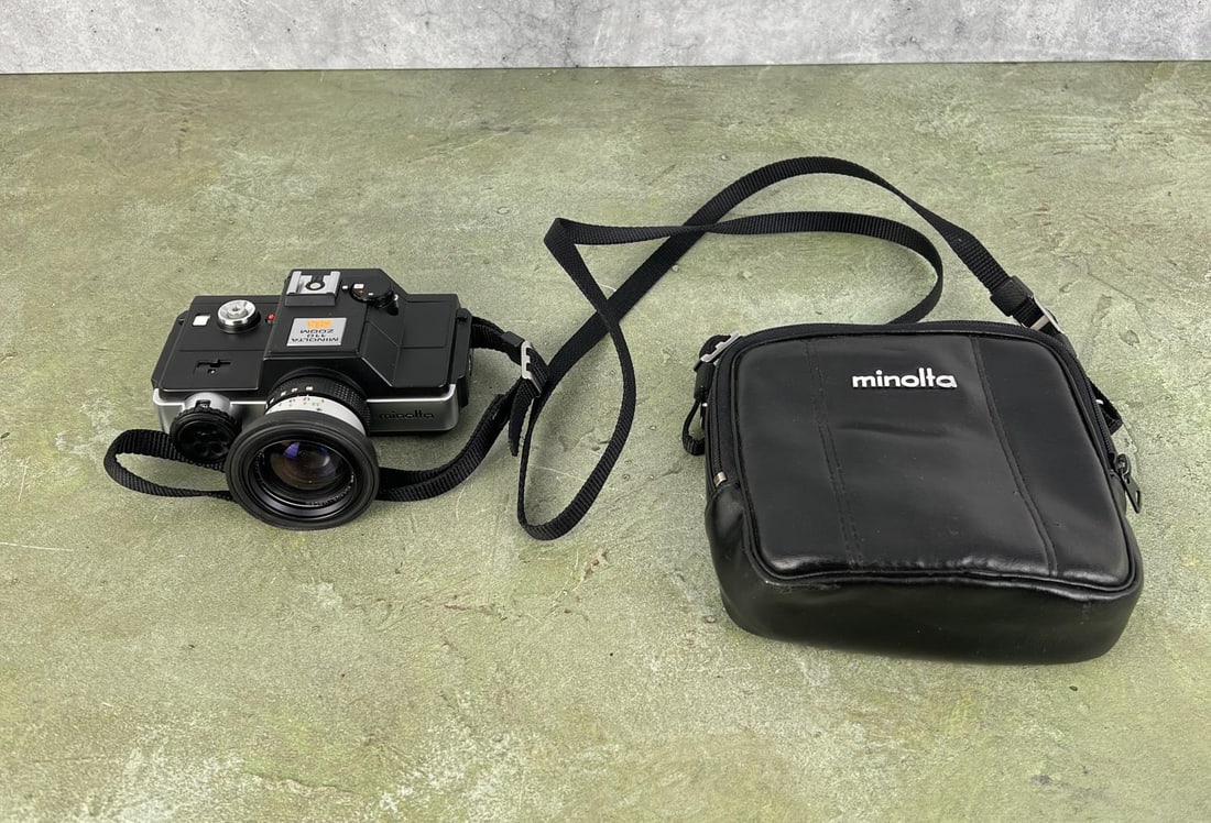 Minolta 110 Zoom SLR Camera (1 of 11)