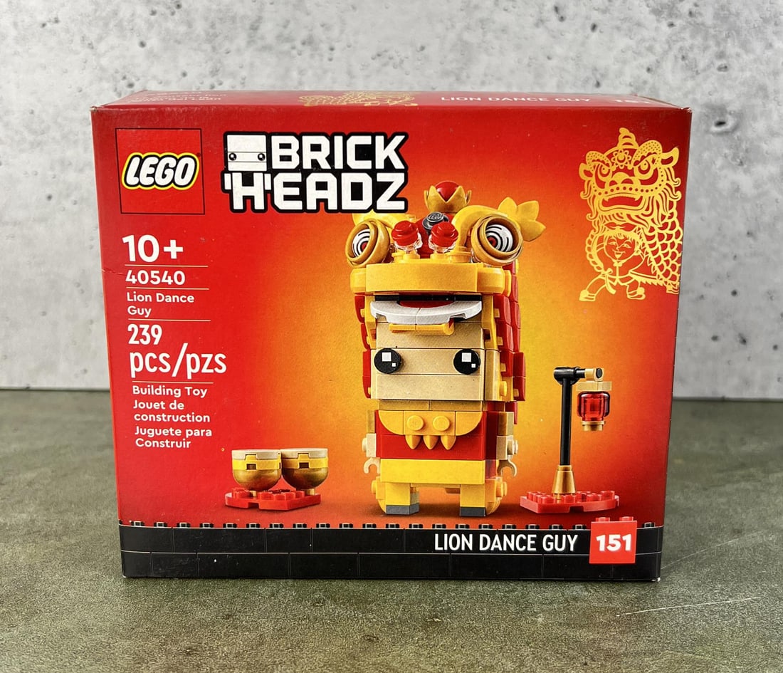 Lego Brick Headz 40540 Lion Dance Guy: New in sealed box.