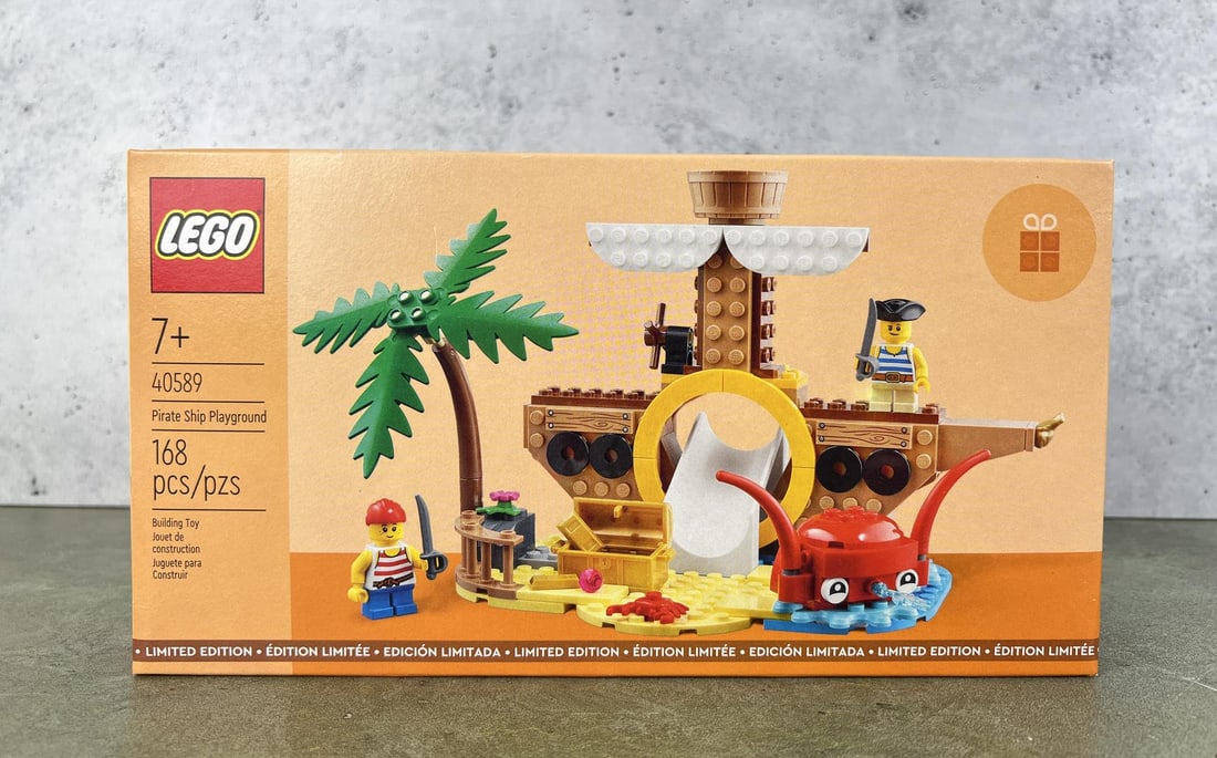 Lego Limited Edition 40589 Pirate Ship Playground (1 of 8)