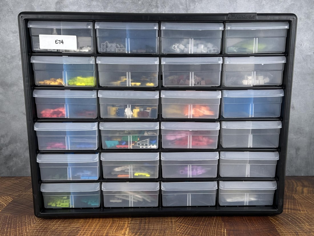 Large Grouping of Lego: Nice grouping in organizer.