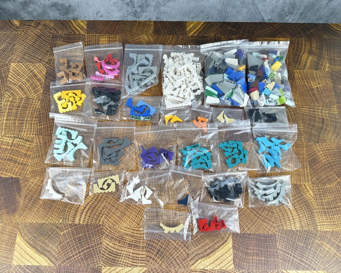 Large Grouping of Lego: Nice grouping.