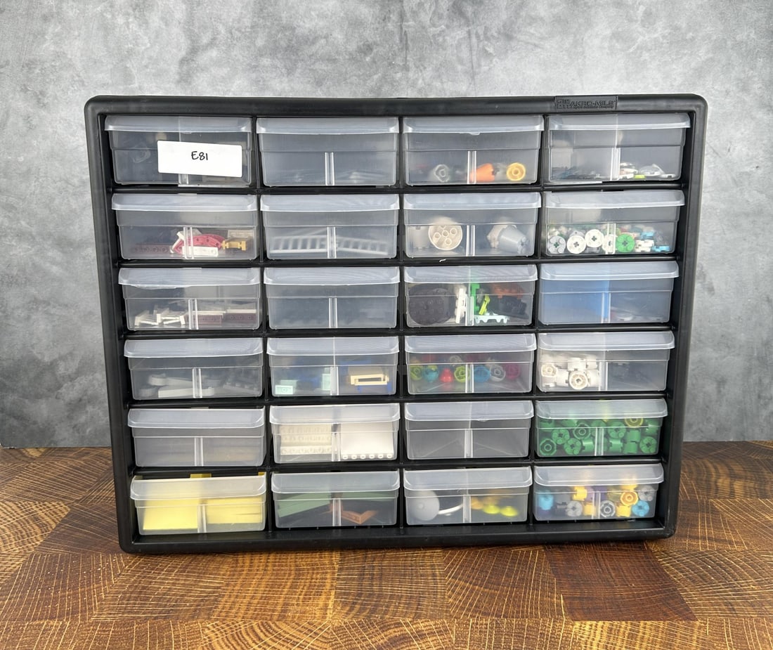 Large Grouping of Lego: Nice grouping in organizer.