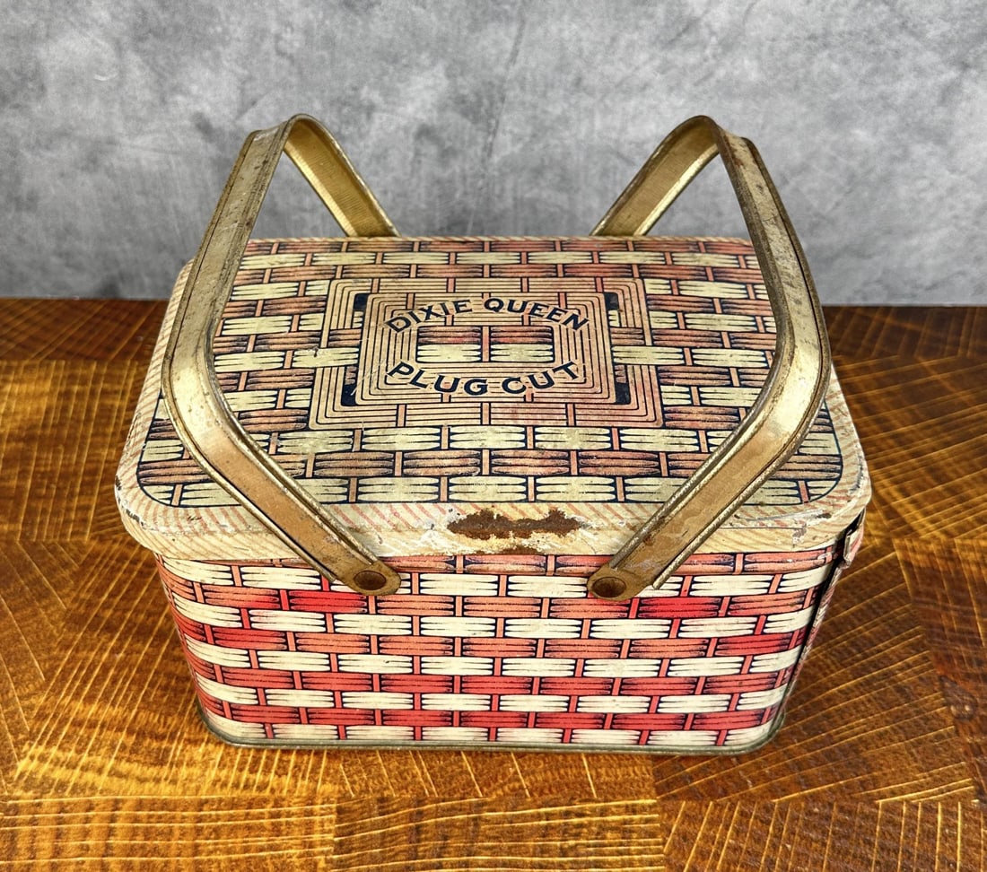 Dixie Queen Plug Cut Tobacco Tin (1 of 7)