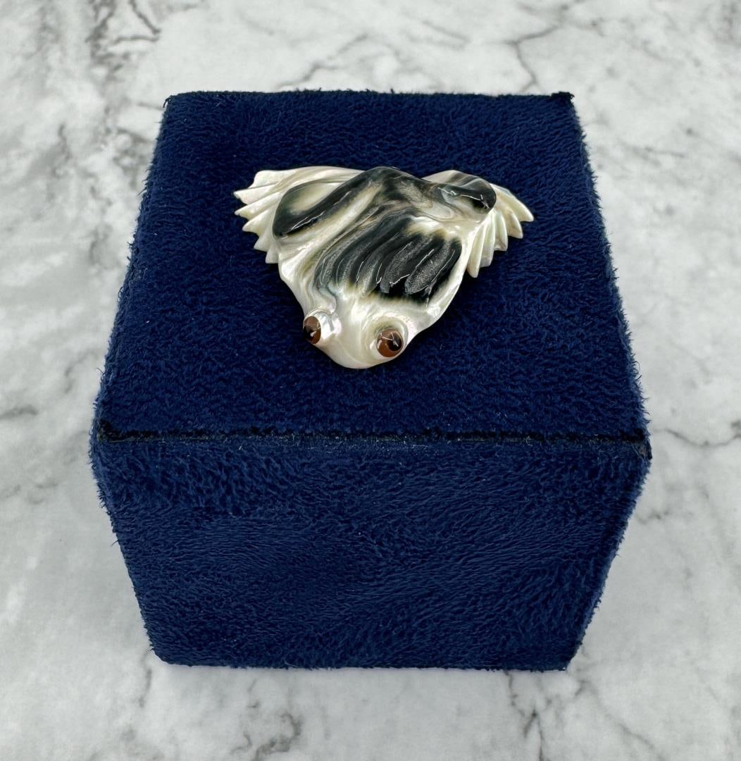 Ricky Laahty Zuni Indian Abalone Frog Fetish (1 of 4)