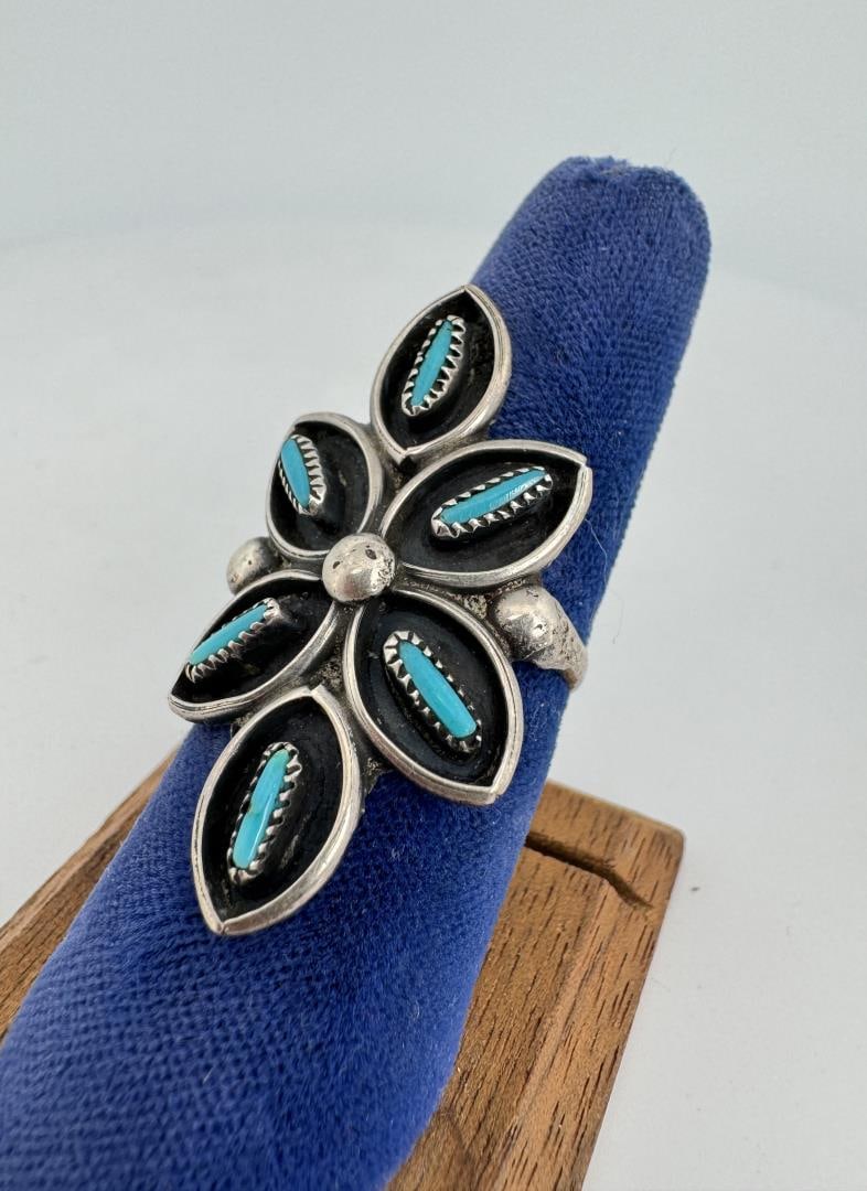 Zuni Petit Point Sterling Turquoise Ring (1 of 3)