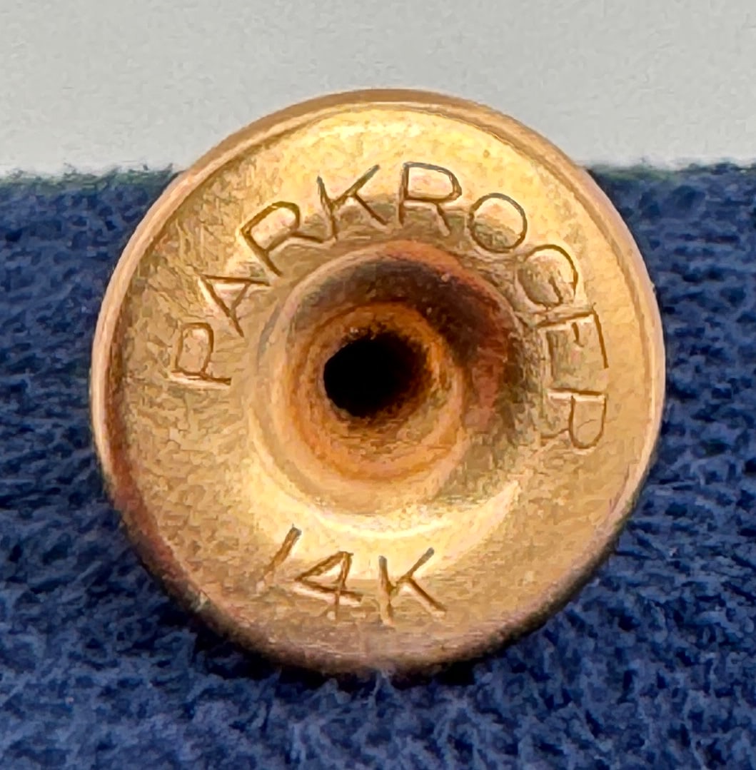 14k Gold Park Roger Cufflink: .95 grams.