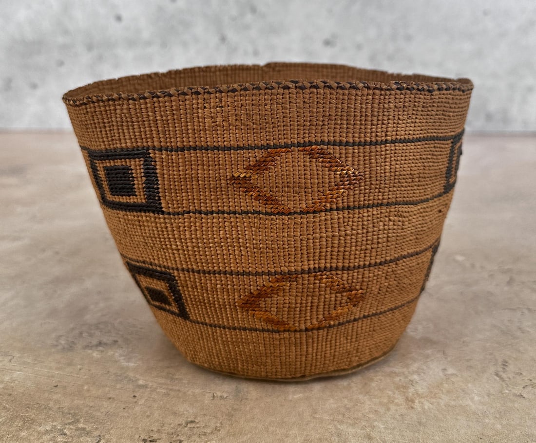 Tlingit Northwest Coast Indian Basket (1 of 6)