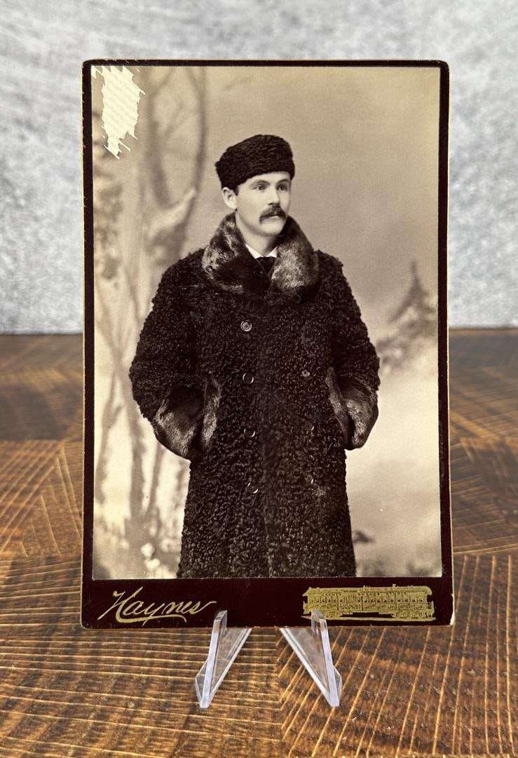 F.J. Haynes Dakota Territory Cabinet Photo (1 of 5)