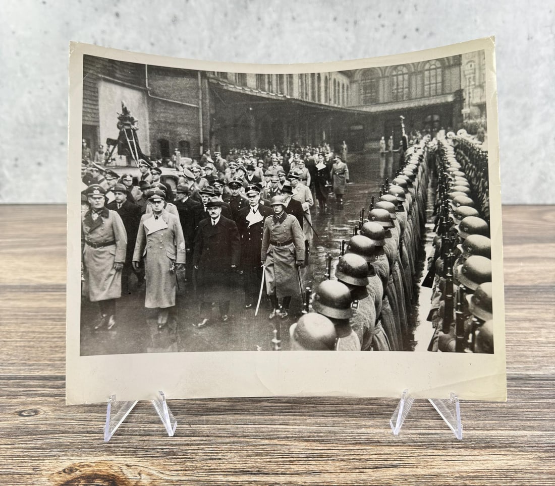 Molotov's State Visit 1940 Photo: At the invitation of the Reich government in Berlin, the Chairman of the Council of People's Commissars of the Soviet Union and concurrent People's Commissar for Foreign Affairs Molotov joined with th
