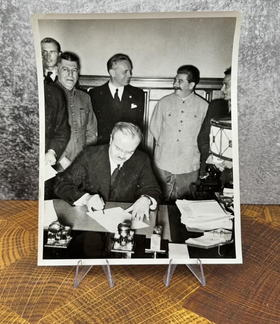 Signing German Soviet Non Aggression Pact Photo: 8" by 10".