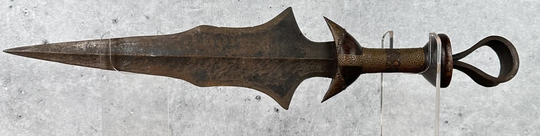 Congolese African Congo Tetela Knife Dagger: Very nice antique piece. 15 1/2" long.