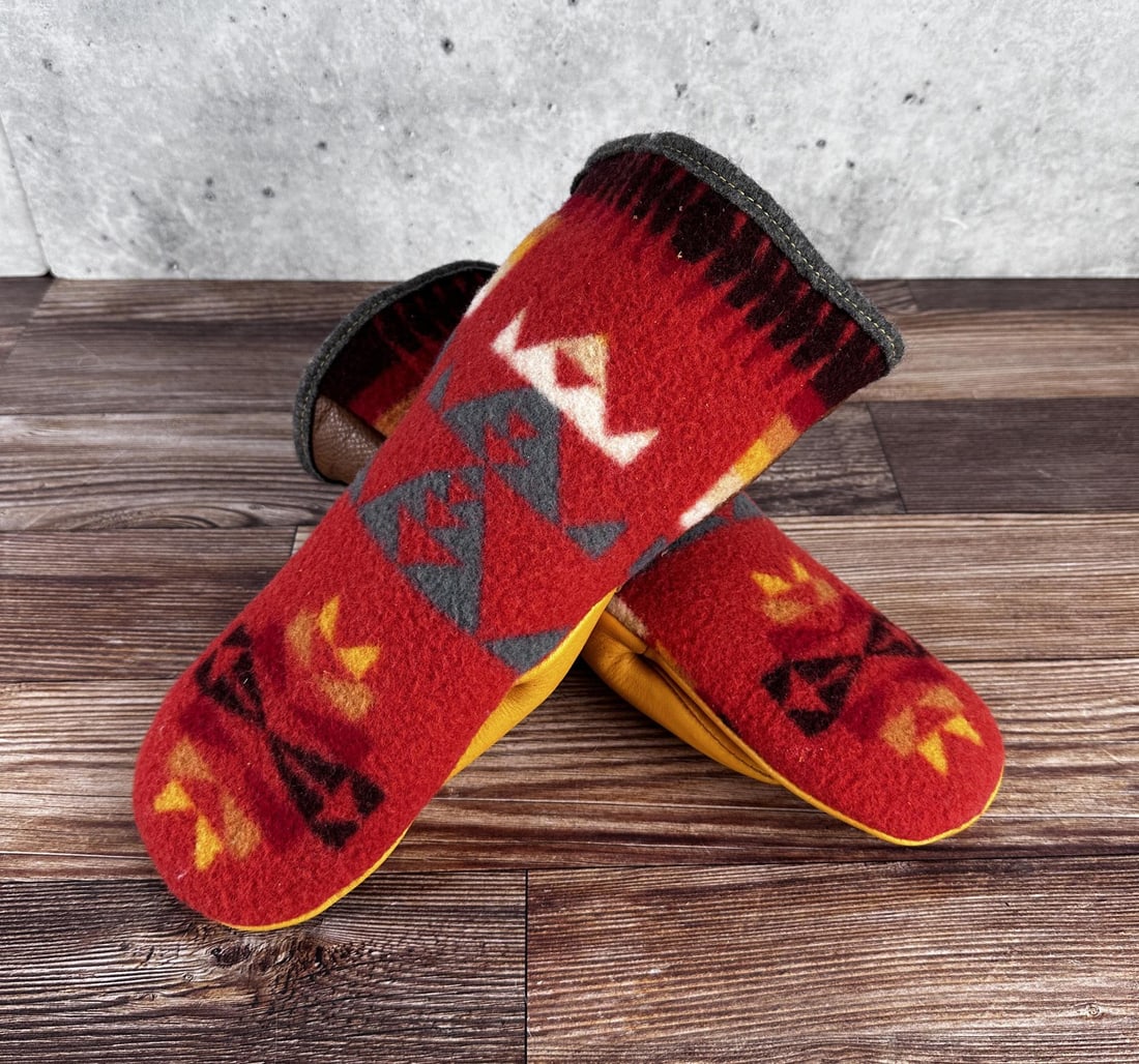 Custom Made Pendleton Blanket Shearling Mittens (1 of 4)