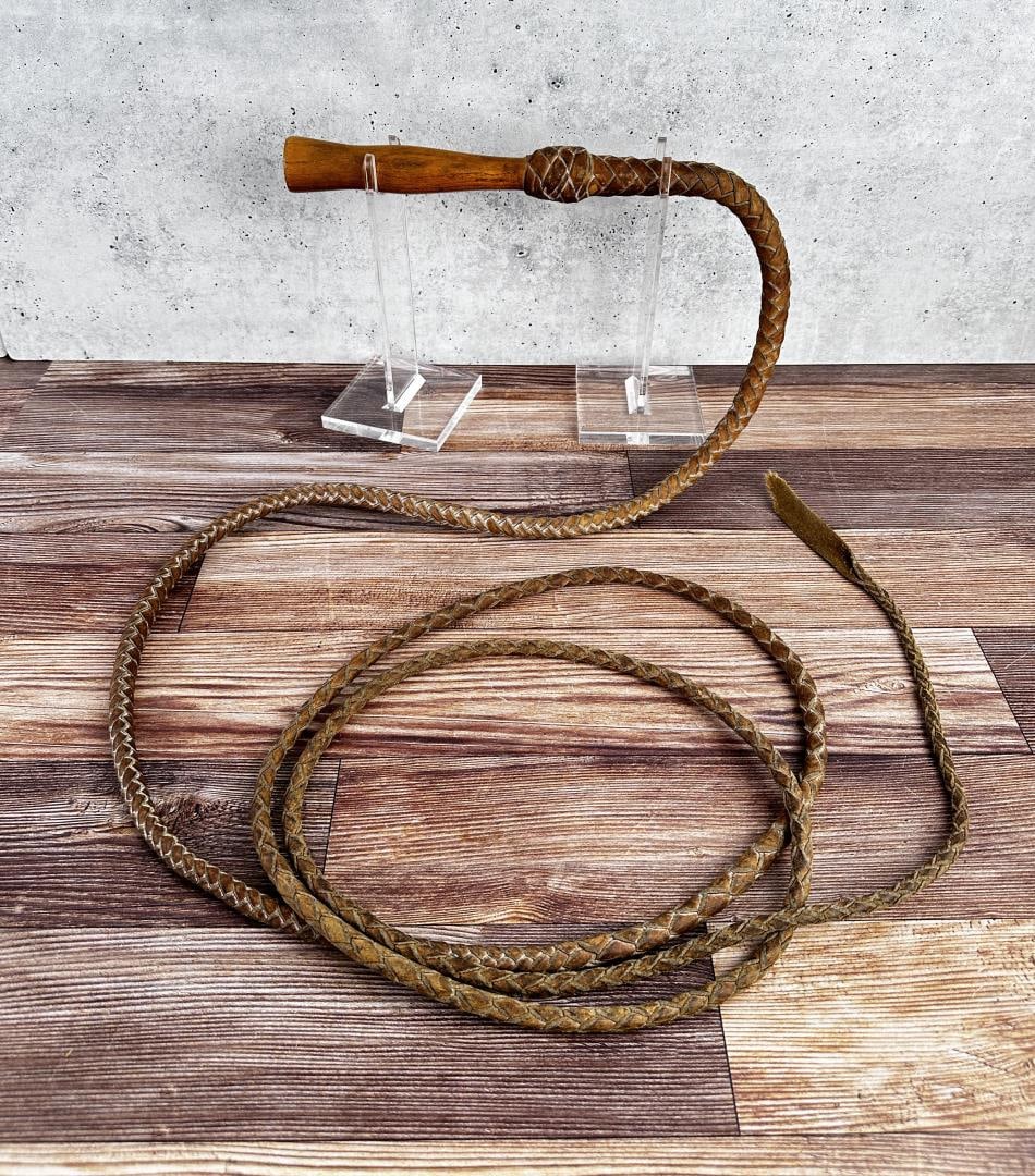 Montana Custom Made Leather Cowboy Bullwhip (1 of 3)