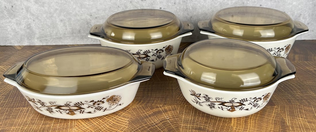 Pyrex England Brown Floral Vine Casserole Set: Nice grouping.