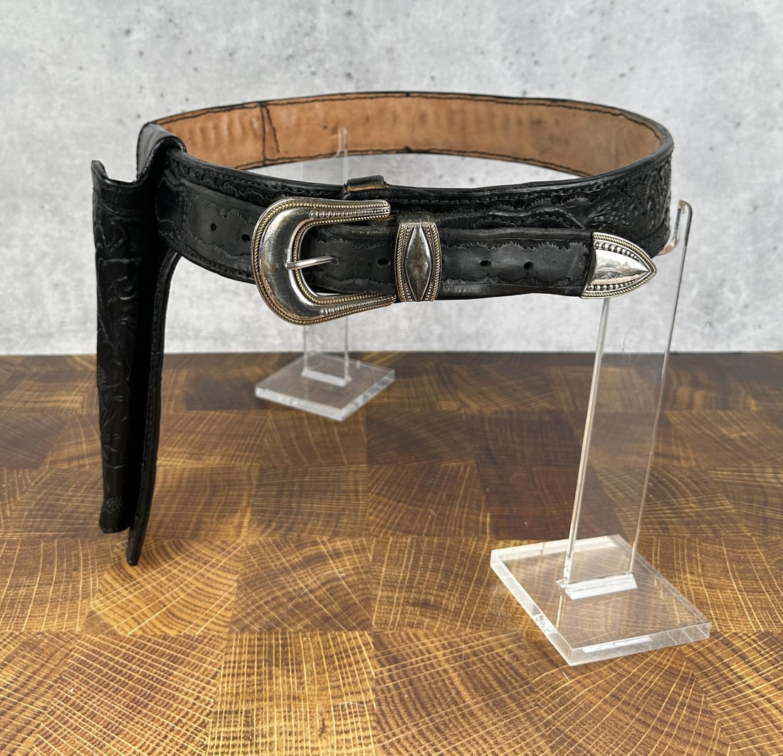 Cowboy Black Leather Gun Belt Pistol Holster Rig: Belt is 56" long from tip to buckle end.