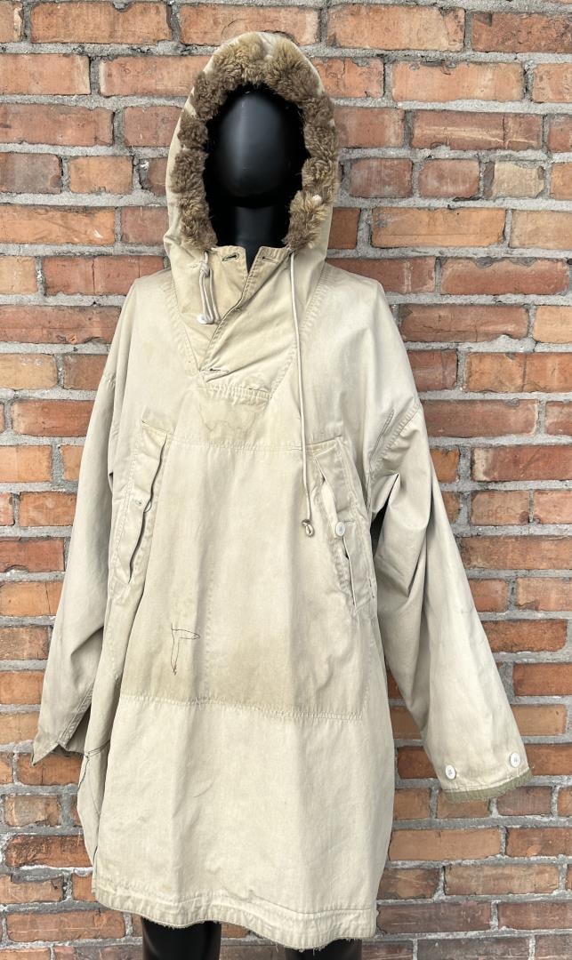 WW2 US Army Anorak Smock Parka Jacket: Has quite a few repairs, has had quite a life. 26" armpit to armpit, 34" long.