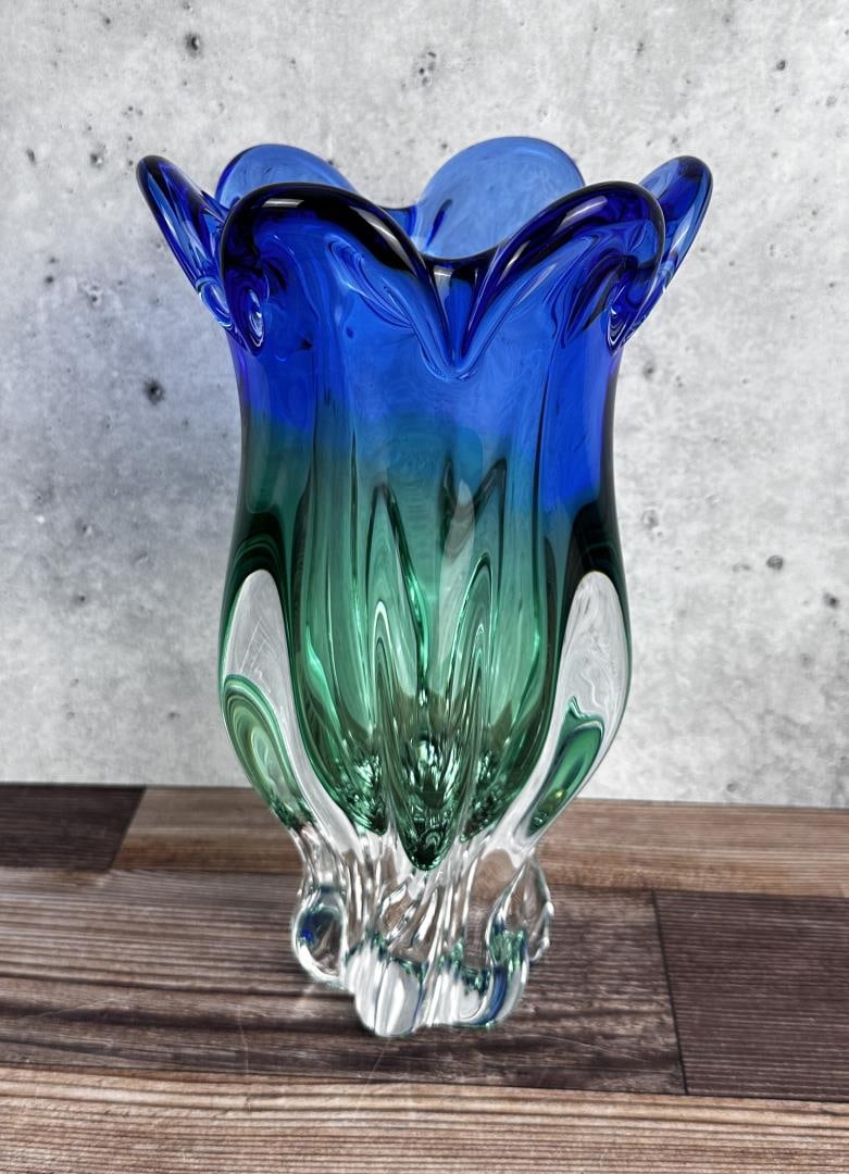 Royal Gallery Art Glass Vase (1 of 5)