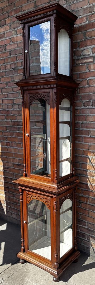 Antique Montana General Store Display Cabinet (1 of 11)