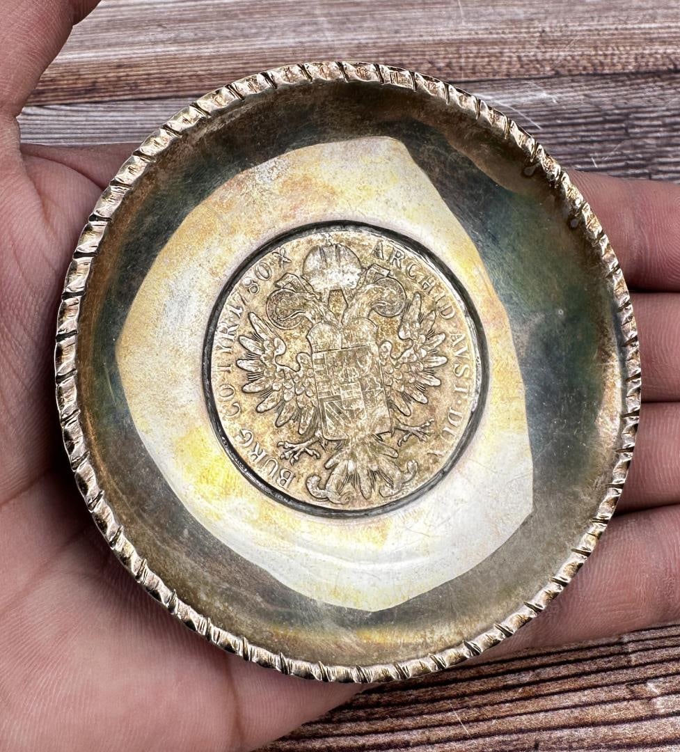 1780 Maria Theresa Austrian Thaler Coin Ashtray: 3 1/8" diameter. 51.56 grams.
