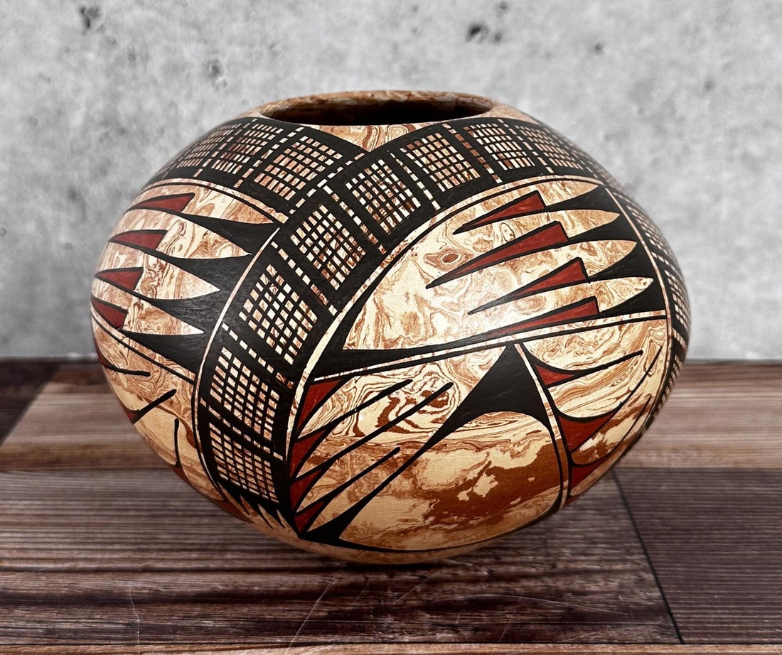 Mata Ortiz Pottery Pot Vase Signed Matilda Quezada (1 of 6)