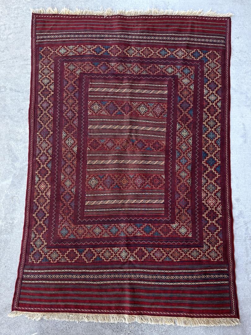 Bakhtiar Persian Oriental Rug (1 of 3)
