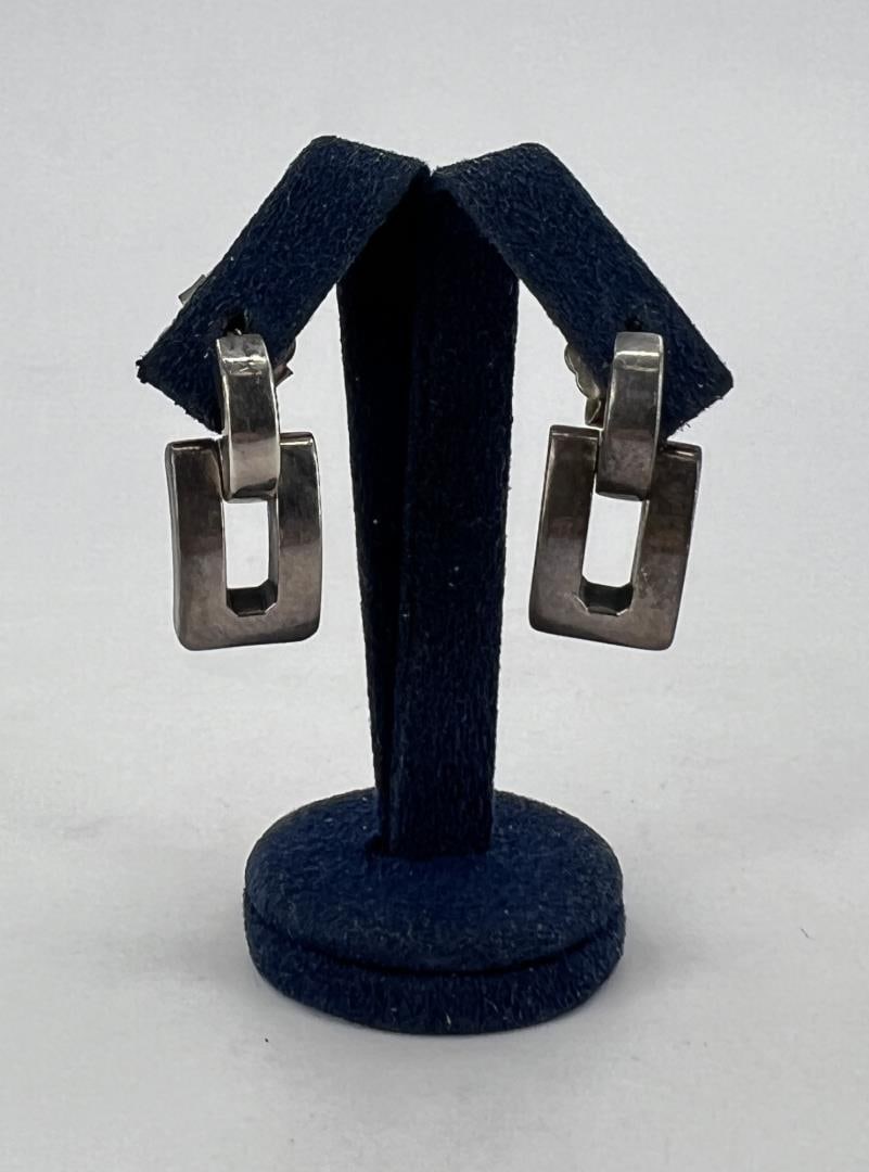 James Avery Sterling Silver Earrings: 1" long by 3/8" wide. 12.1 grams.