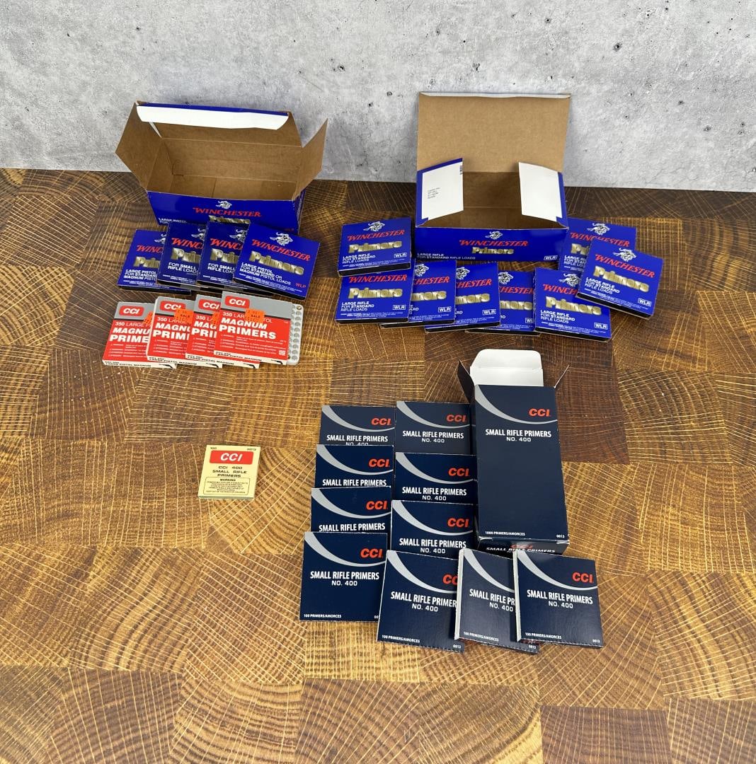 2600 Pistol Rifle Primers CCI Winchester: Approx. 2600. Shipping to Continental US only, no shipments or sales to Alaska or Hawaii.