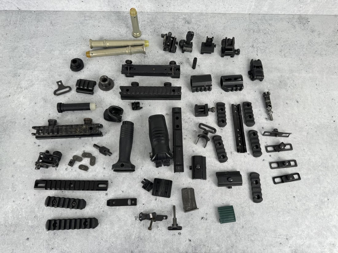 Collection of AR-15 Rifle Parts: Nice grouping.