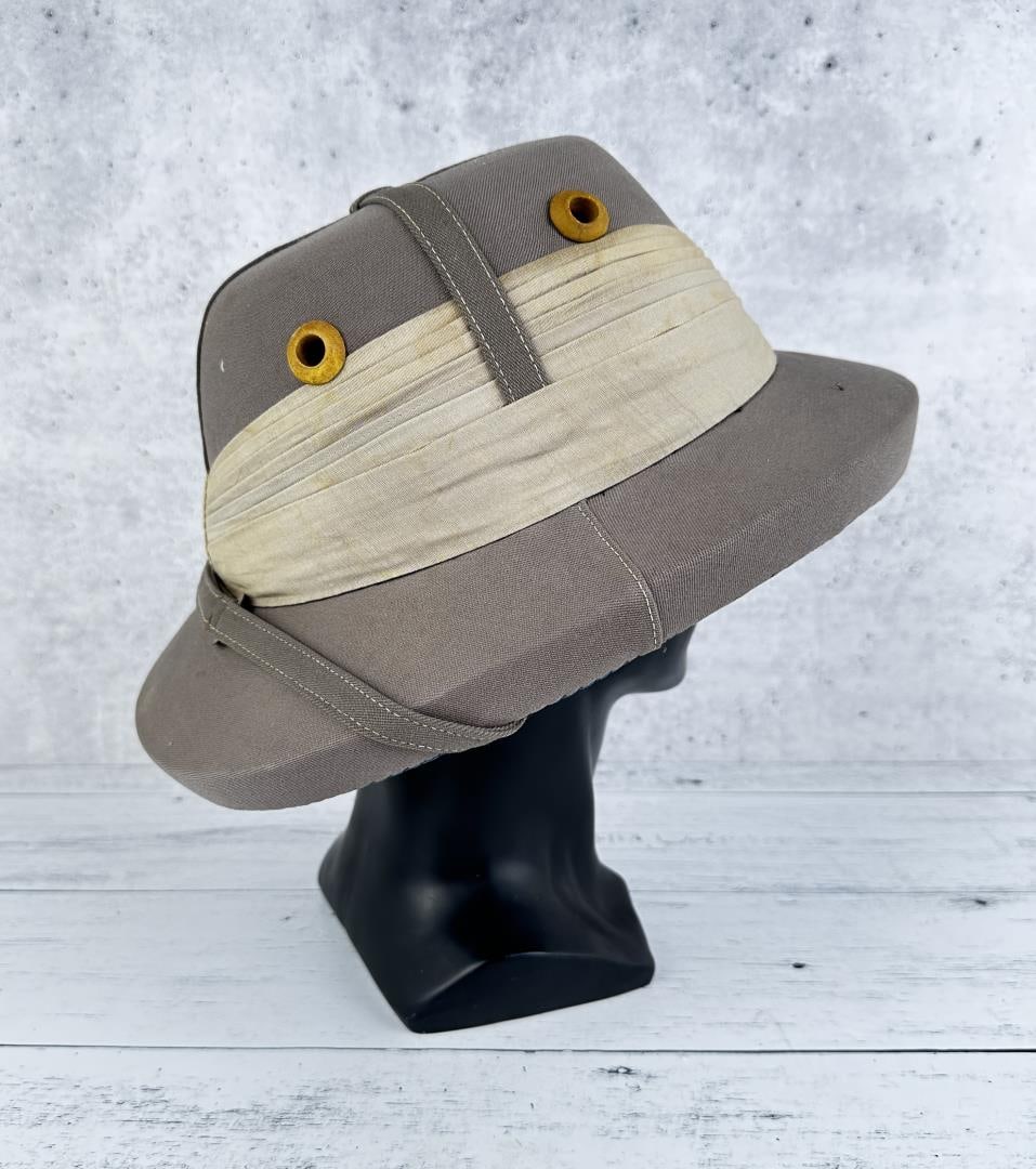 WW2 Indian Sikh Pith Hat Helmet: Nice example.
