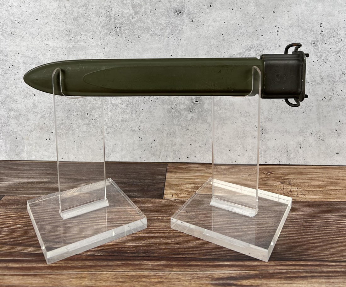 WW2 M1 Garand Bayonet Scabbard (1 of 4)