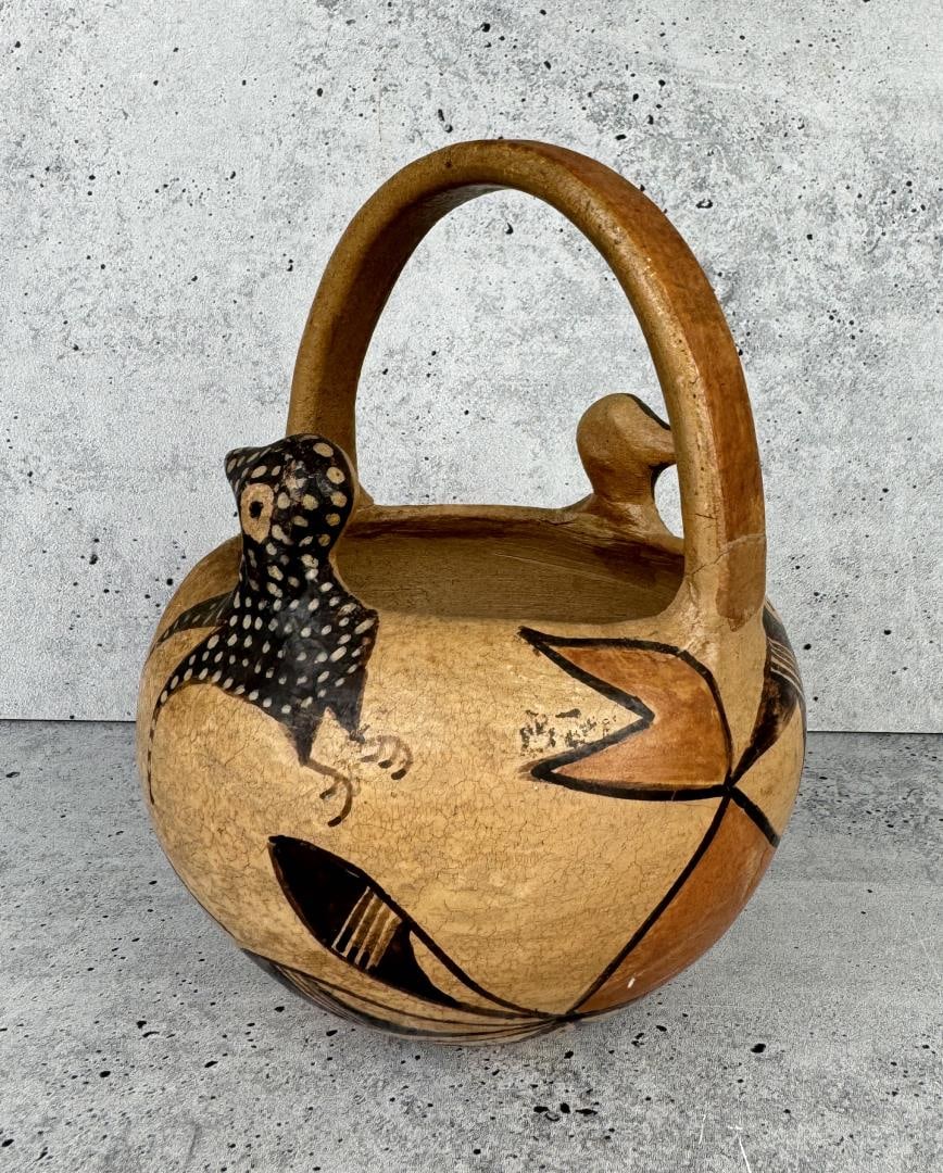 Acoma Pueblo Pottery Bird Basket (1 of 7)