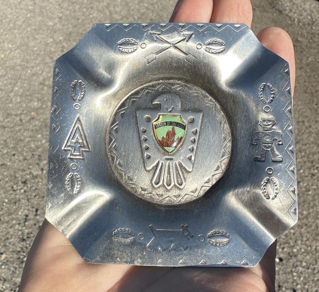 Southwest Trading Post Garden of Gods Ashtray (1 of 3)