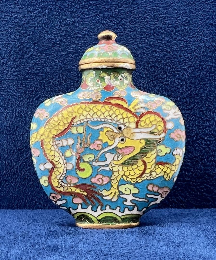Chinese Cloisonne Snuff Bottle: 2" tall.