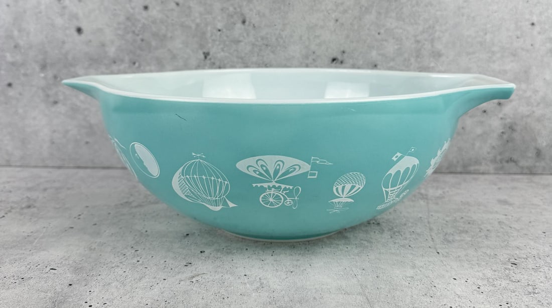 Pyrex 444 Hot Air Balloon Cinderella Chip Dip Bowl (1 of 6)