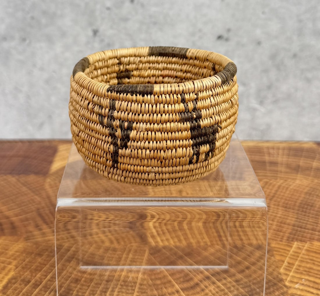 Papago Native American Indian Basket Figural (1 of 7)