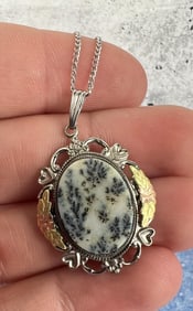 Black Hills Gold Sterling Agate Necklace